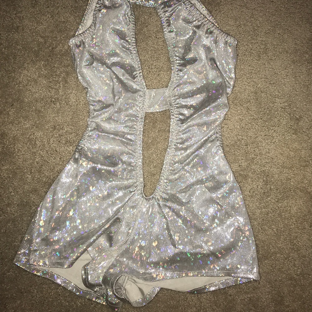 Iheartraves bodysuit
